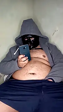 Snapshot of Kidding_Road chatting on October 2025 04:12:01 AM Kidding Road online show from October 2025 04:12:01 AM