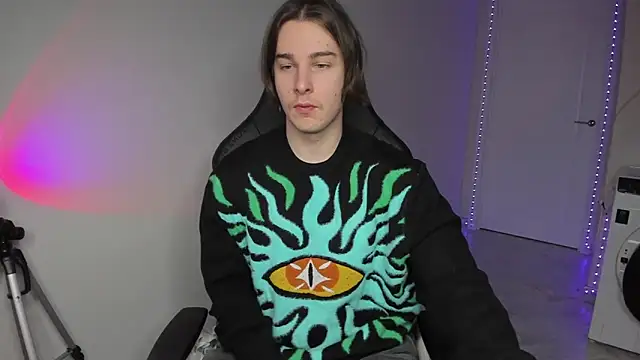 Vincent Strong online show from December 2024 07:33:02 AM