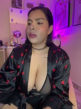 GigiiStone online show from February 2026 02:16:02 PM