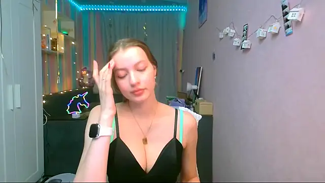   Aphrodita  wow   online show from February 2025 01:33:02 PM