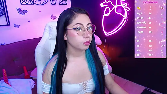 demyanderson  online show from December 2024 07:10:01 PM