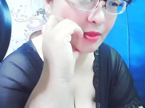 xiaorou-z online show from September 2025 04:34:02 AM