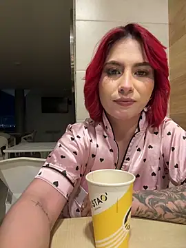 Snapshot of zafiro_mo0n chatting on January 2025 11:56:01 PM zafiro mo0n online show from January 2025 11:56:01 PM