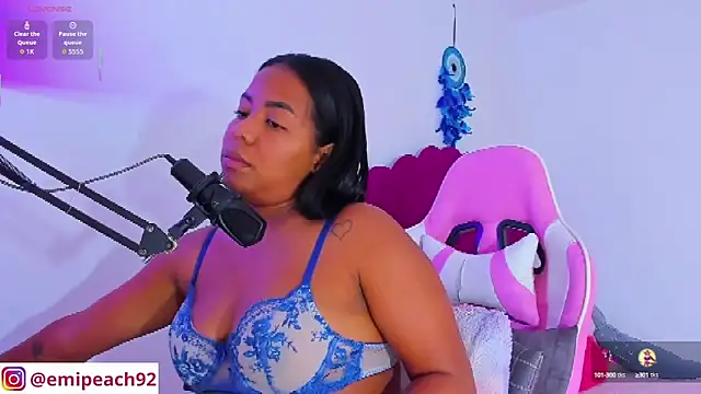 Snapshot of samanthaabloom chatting on October 2025 12:00:01 AM samanthaabloom online show from October 2025 12:00:01 AM