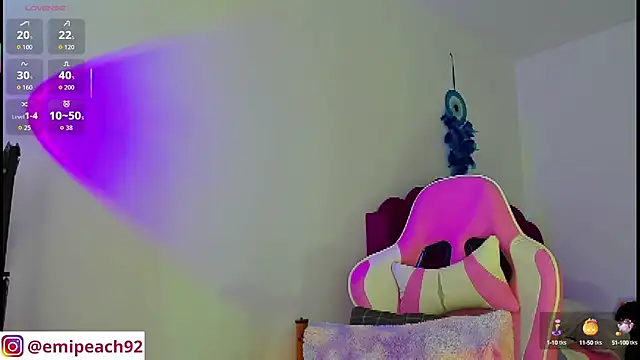 Snapshot of samanthaabloom chatting on October 2025 12:44:01 AM samanthaabloom online show from October 2025 12:44:01 AM