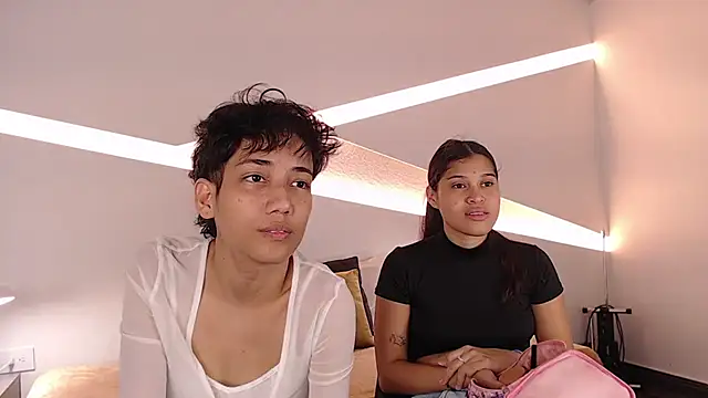 hot little bunny online show from January 2025 08:43:02 PM