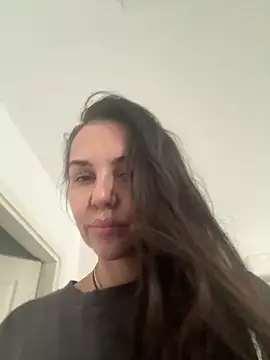 TaniaAmore online show from October 2025 09:40:02 AM