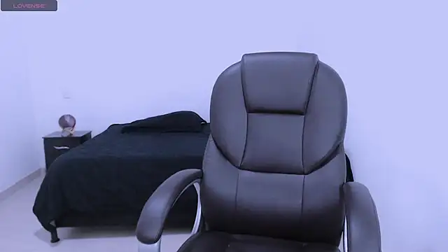 mistresszafirah online show from May 2026 11:14:02 PM