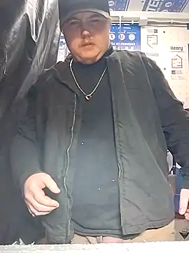 Berserker710420 online show from January 2025 10:48:01 PM