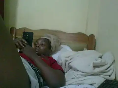 Snapshot of sweet-frida22 chatting on February 2025 08:04:02 PM sweet-frida22 online show from February 2025 08:04:02 PM