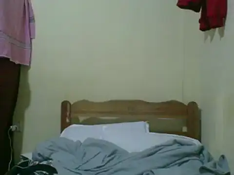 Snapshot of sweet-frida22 chatting on February 2025 04:40:02 PM sweet-frida22 online show from February 2025 04:40:02 PM