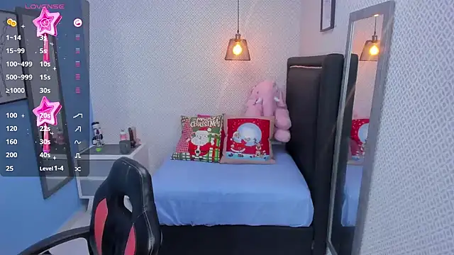 LORENADAVIES online show from December 2024 12:30:01 PM