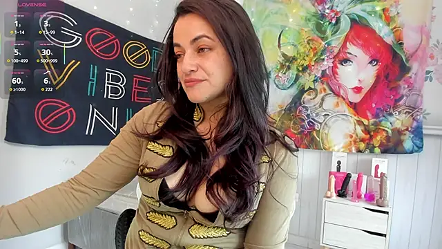 LovelyAzucena online show from October 2025 02:40:01 PM