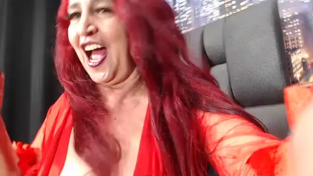 Snapshot of Lucy_mature8 chatting on July 2026 09:51:01 PM Lucy mature8 online show from July 2026 09:51:01 PM