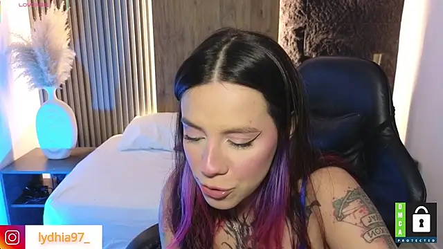 lydhia97  online show from January 2025 05:21:02 AM