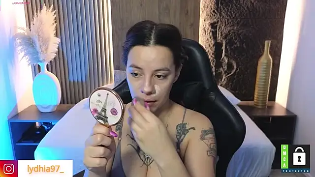lydhia97  online show from January 2025 02:15:01 AM
