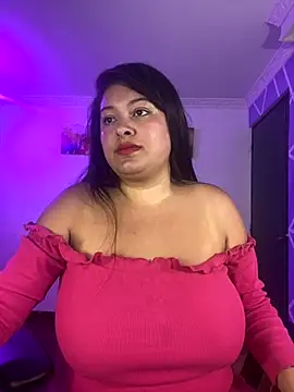 MiiaaJoness online show from November 2025 05:35:02 PM