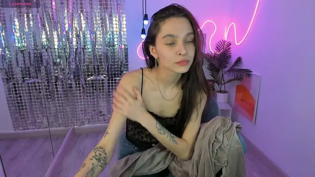 ChloeSunny online show from April 2026 04:46:01 AM