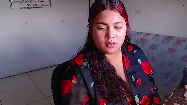 Snapshot of girl_milk2 chatting on November 2025 04:20:01 PM girl milk2 online show from November 2025 04:20:01 PM