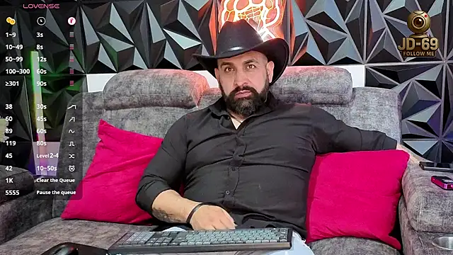 Snapshot of JD-69 chatting on October 2025 07:03:01 PM JD-69 online show from October 2025 07:03:01 PM