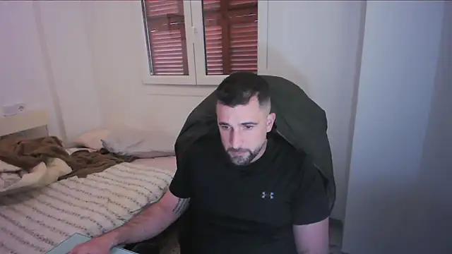 alex877x online show from April 2026 11:39:02 AM