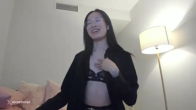 Snapshot of secretgirlfriendxo chatting on December 2024 05:17:01 AM secretgirlfriendxo online show from December 2024 05:17:01 AM