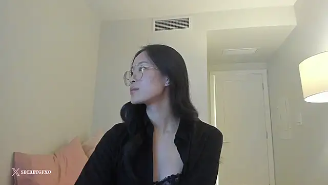 Snapshot of secretgirlfriendxo chatting on February 2025 01:55:01 AM secretgirlfriendxo online show from February 2025 01:55:01 AM