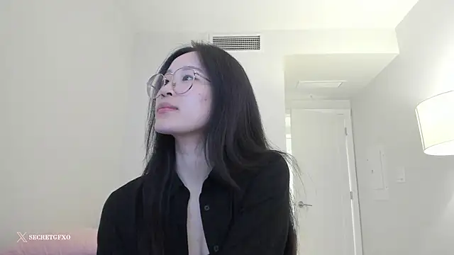 Snapshot of secretgirlfriendxo chatting on March 2025 08:29:01 AM secretgirlfriendxo online show from March 2025 08:29:01 AM