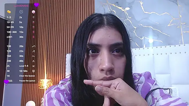 littlee emilyy  online show from January 2025 09:13:01 AM