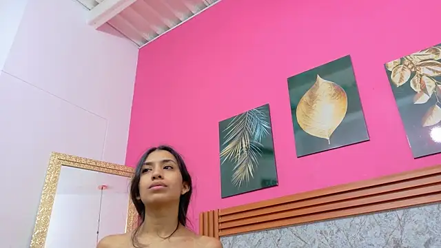 littlee emilyy  online show from March 2026 12:53:02 PM