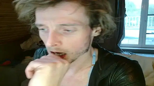 Str8boyy online show from April 2026 04:32:01 AM