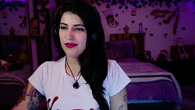 azahar  ziiz online show from December 2025 09:11:01 PM