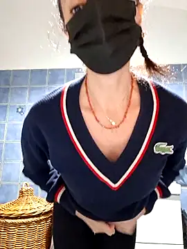 Silvia Zeno online show from October 2025 06:09:01 PM