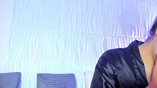 Abby  colins online show from April 2026 05:49:01 PM