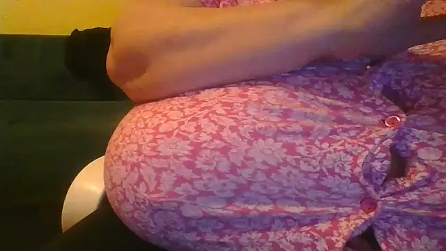 Nataliesbestjuggs online show from October 2025 04:26:01 PM