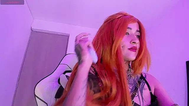 Snapshot of sarah_benjjaminn chatting on July 2026 01:42:01 PM sarah benjjaminn online show from July 2026 01:42:01 PM