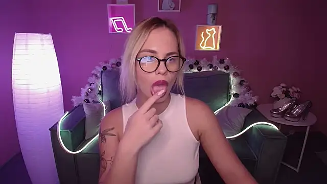 RikaRaily online show from December 2024 09:51:01 AM