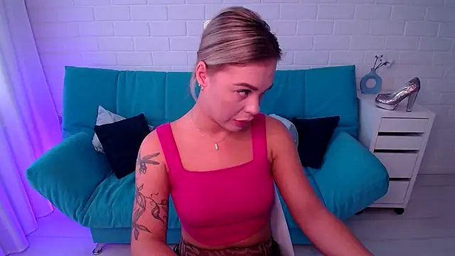 RikaRaily online show from September 2025 06:48:02 AM