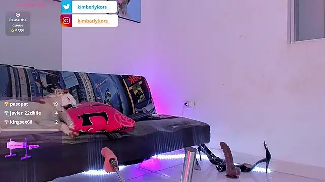 Kimberlykors online show from November 2025 11:09:02 AM