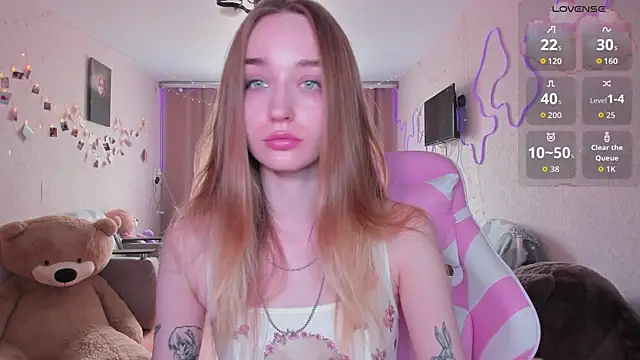 MoonDust online show from March 2026 11:33:02 AM