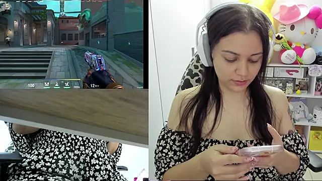 cinna monroll online show from December 2024 09:49:02 PM