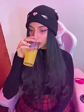 Felicia smok3 online show from June 2026 02:57:02 AM
