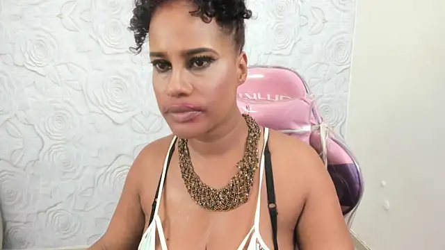 Snapshot of pamela_guzmaan chatting on March 2025 08:43:02 PM pamela guzmaan online show from March 2025 08:43:02 PM