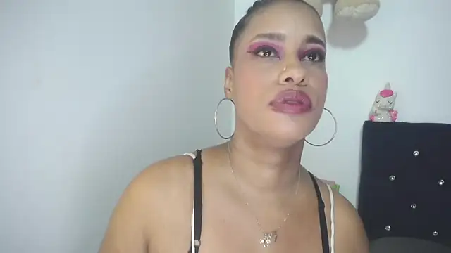 Snapshot of pamela_guzmaan chatting on September 2025 07:48:01 PM pamela guzmaan online show from September 2025 07:48:01 PM