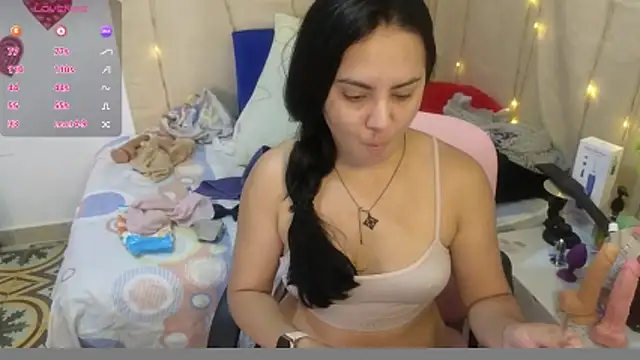 Snapshot of lovely_trix chatting on March 2026 03:12:02 PM lovely trix online show from March 2026 03:12:02 PM