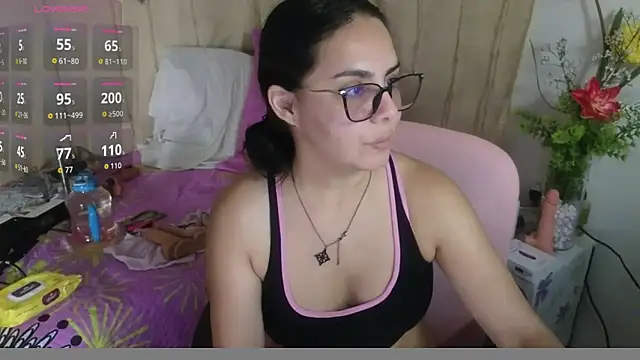 Snapshot of lovely_trix chatting on May 2026 06:58:02 PM lovely trix online show from May 2026 06:58:02 PM