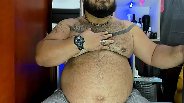 Snapshot of Latino_bigcock chatting on January 2025 04:15:01 PM Latino bigcock online show from January 2025 04:15:01 PM