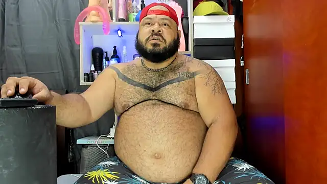 Snapshot of Latino_bigcock chatting on January 2025 07:07:01 PM Latino bigcock online show from January 2025 07:07:01 PM