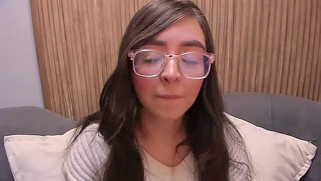 Eva Macalliter online show from December 2024 03:25:01 AM