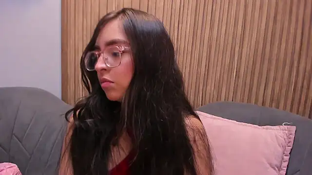 Eva Macalliter online show from January 2025 03:19:02 AM